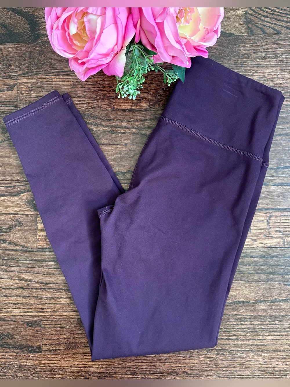 Zobha 7/8 length compression waist leggings, size M